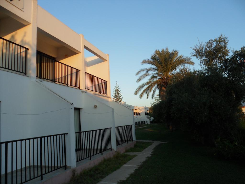 Kkaras Hotel 3 Star Agia Napa Buitenkant foto