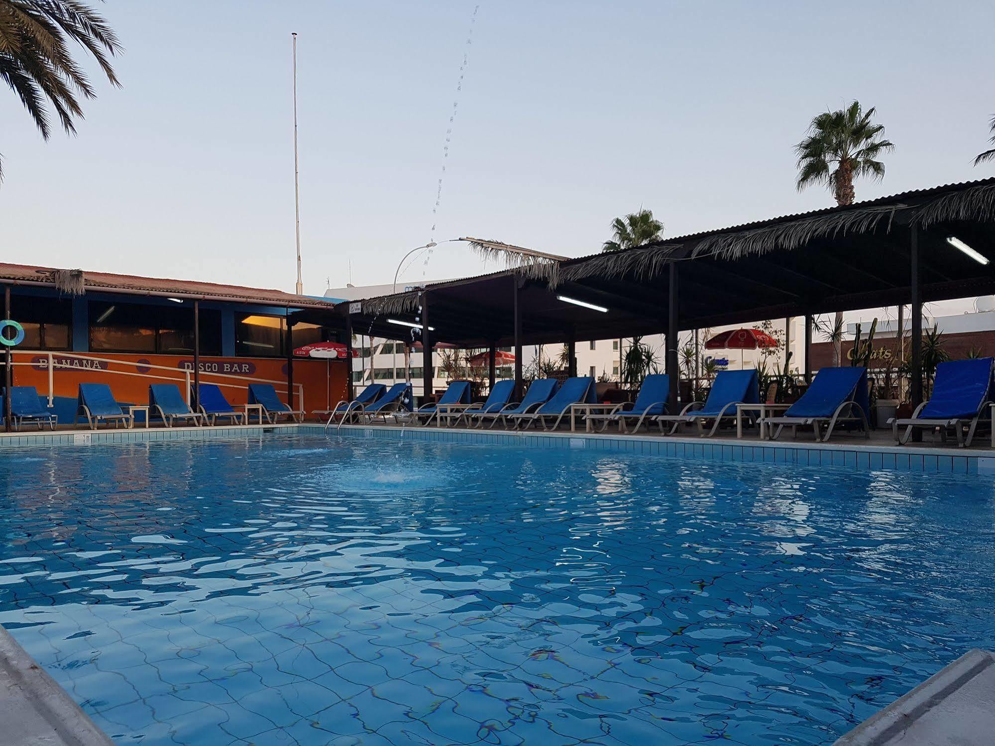 Kkaras Hotel 3 Star Agia Napa Buitenkant foto