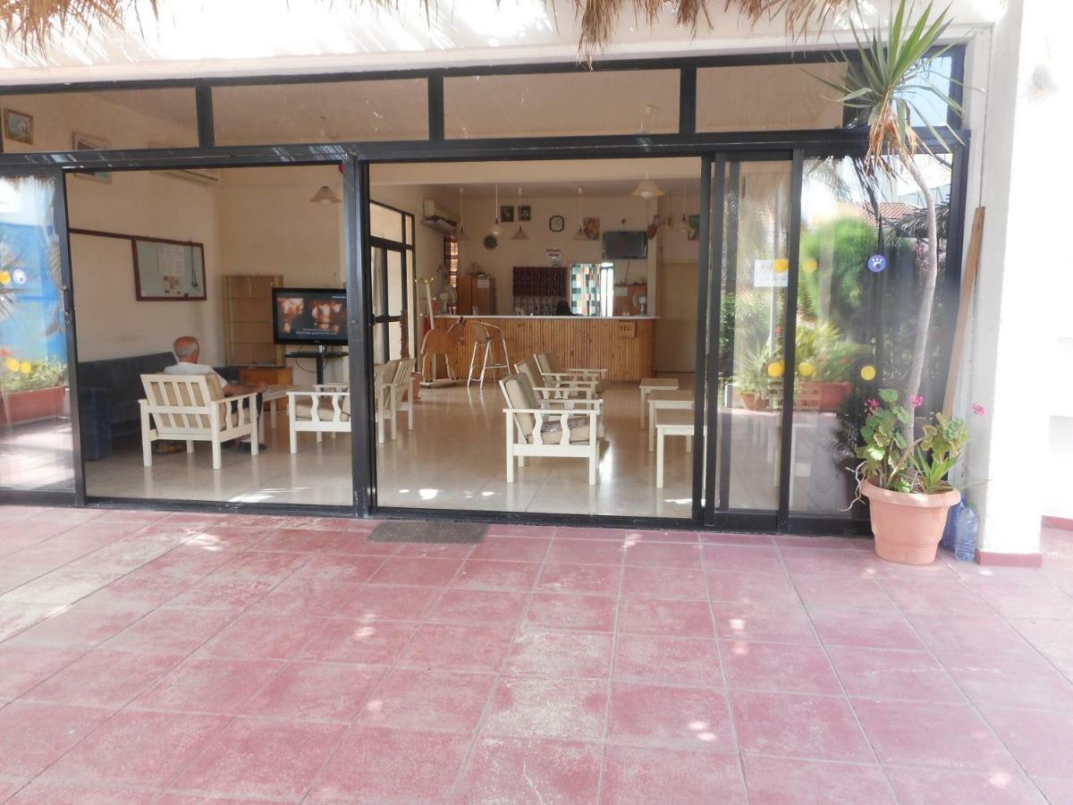 Kkaras Hotel 3 Star Agia Napa Buitenkant foto