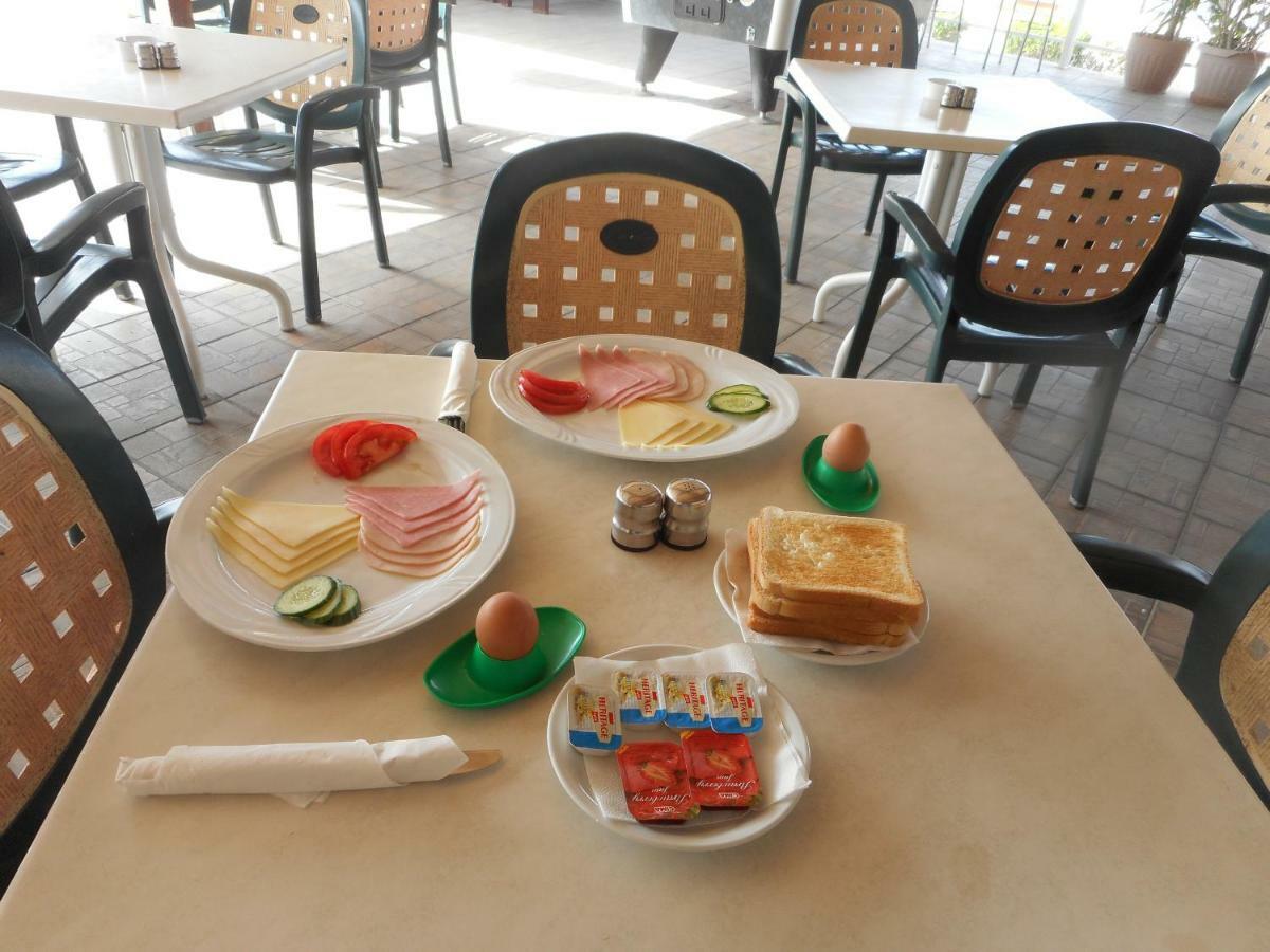 Kkaras Hotel 3 Star Agia Napa Buitenkant foto